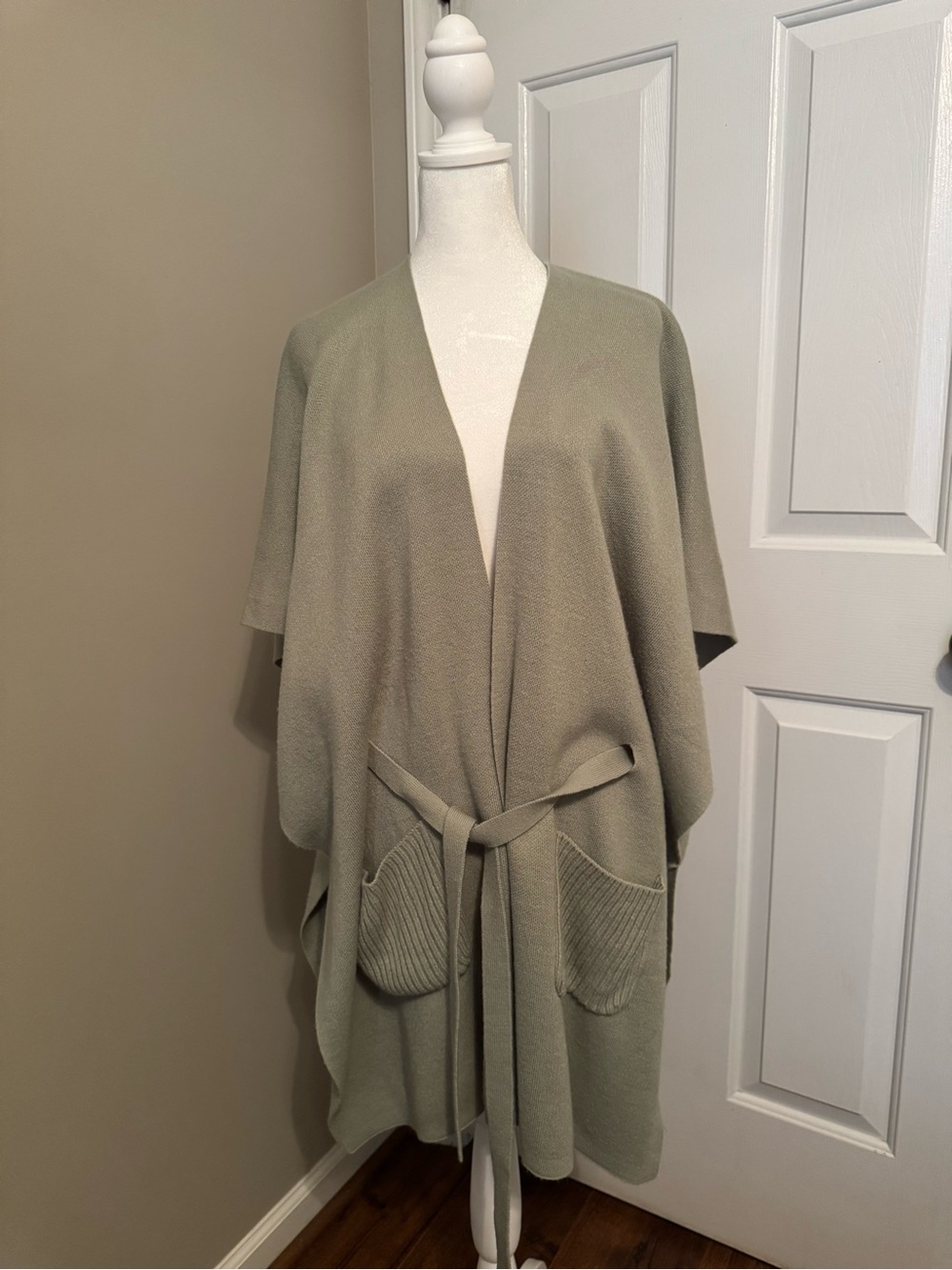 LOFT Sage Green Knit Wrap, Women XL/XXL